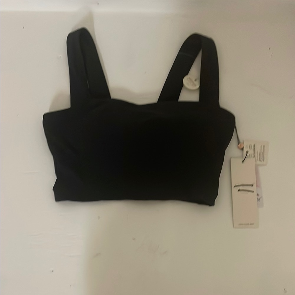 Black Women's sports bra